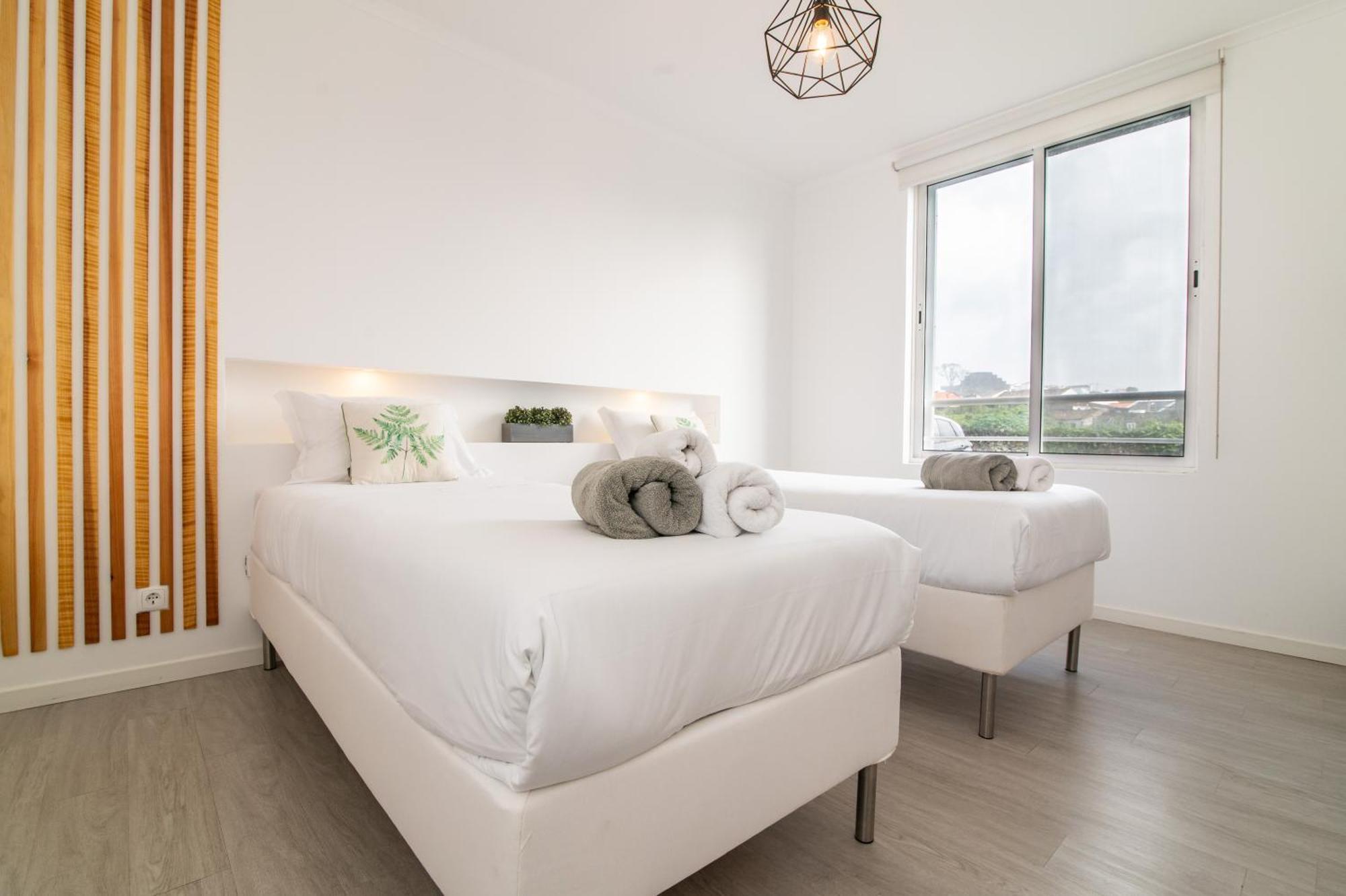 P&H Holiday Beach Apt Ponta Delgada Esterno foto