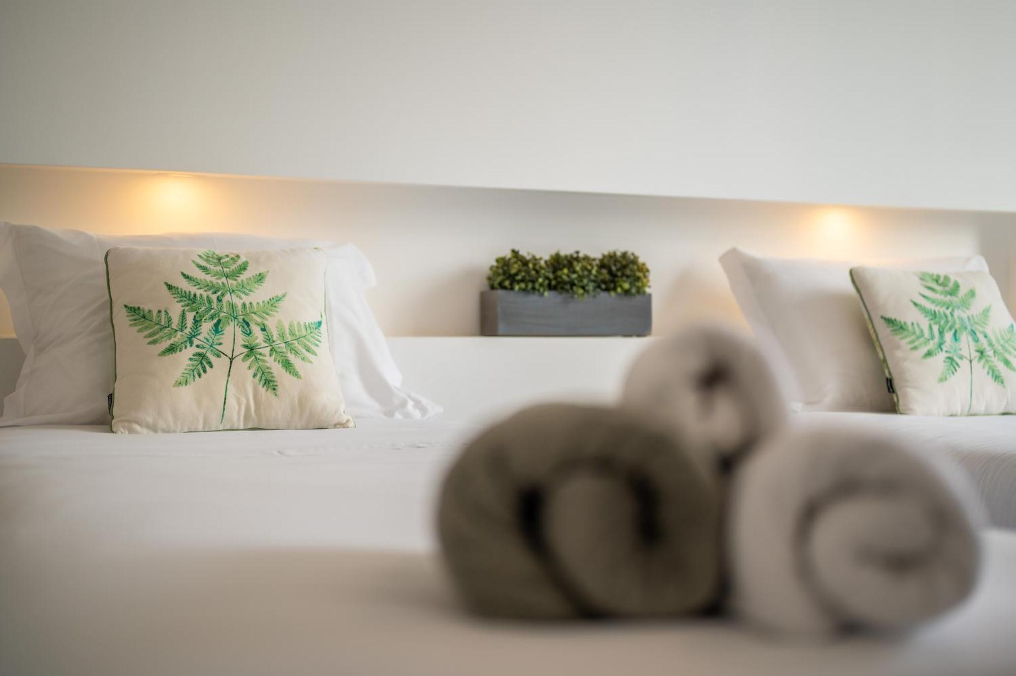 P&H Holiday Beach Apt Ponta Delgada Esterno foto