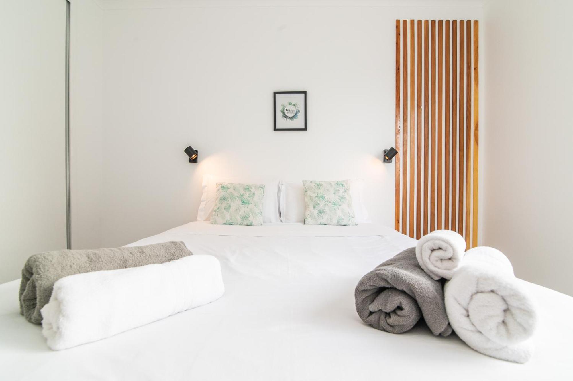 P&H Holiday Beach Apt Ponta Delgada Esterno foto